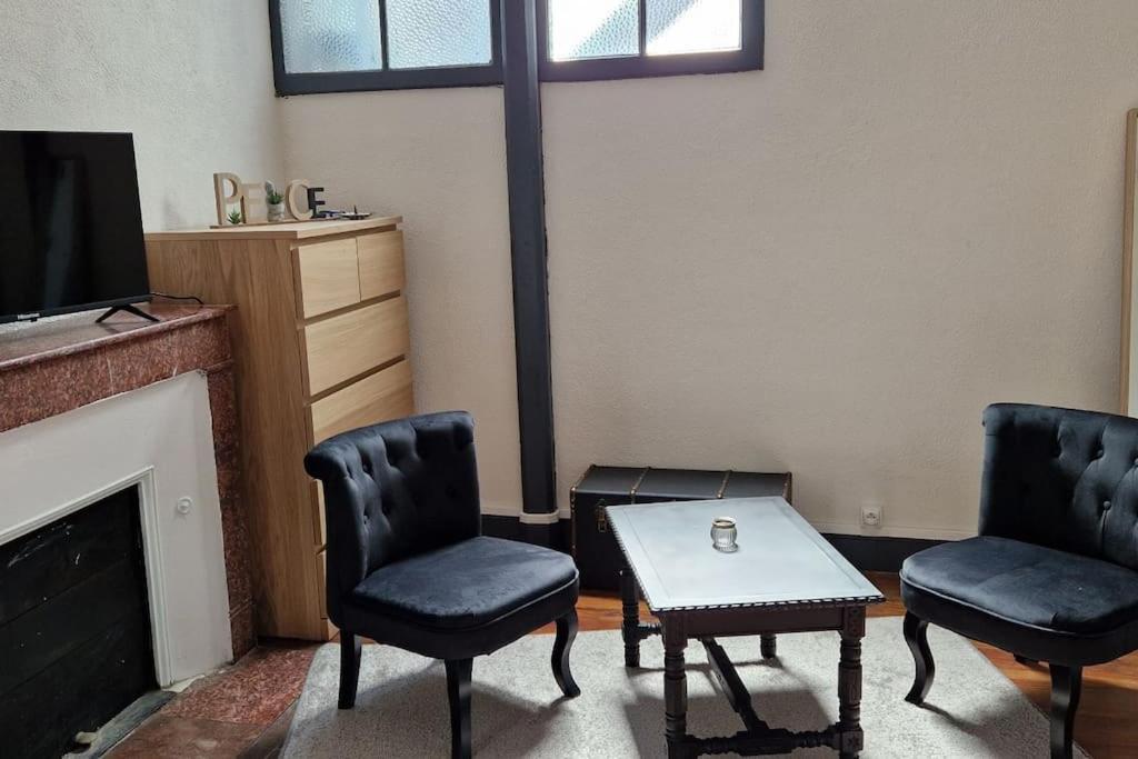 Chambre Dans Maison De Ville - 2 Personnes Oloron-Sainte-Marie Ngoại thất bức ảnh