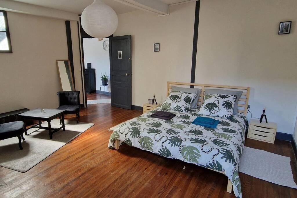 Chambre Dans Maison De Ville - 2 Personnes Oloron-Sainte-Marie Ngoại thất bức ảnh